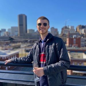 Meet your Posher, Grant